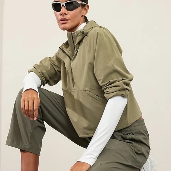 NWT Olive Athleta Boundless Popover Cropped Hoodie Women's Small - Picture 1 of 10